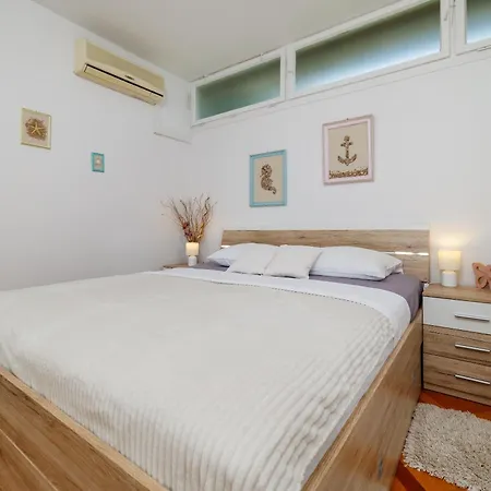 Sertic 2 Apartamento