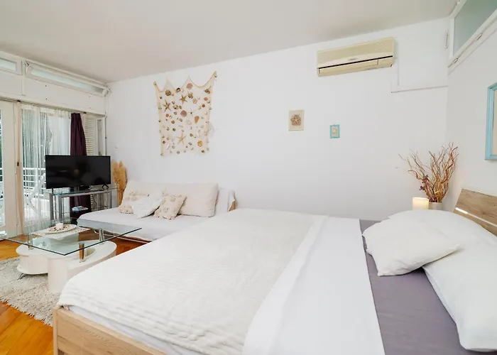 아파트 Sertic 2 *