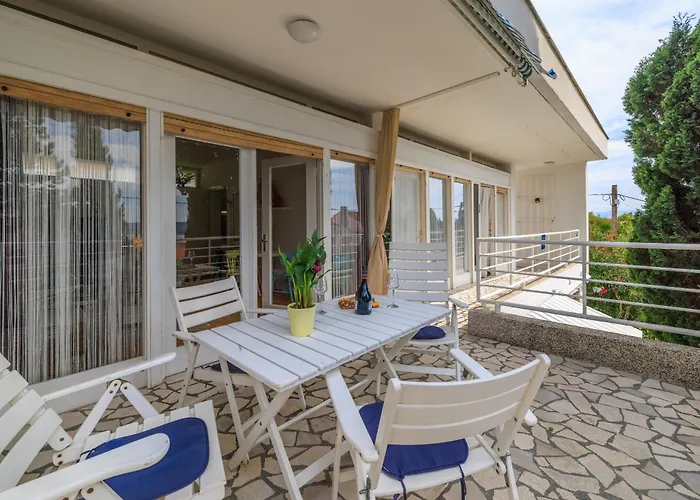 아파트 Sertic 2 드라말리