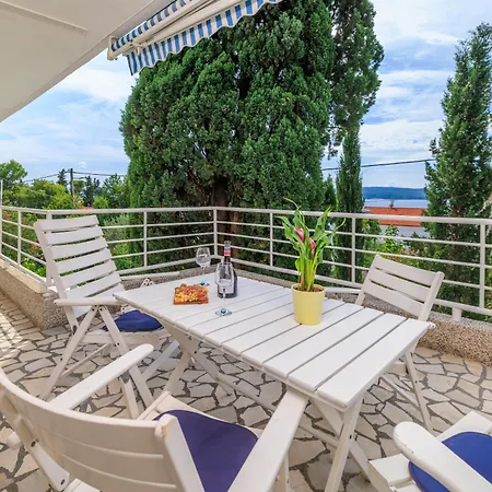 Sertic 2 Apartment *