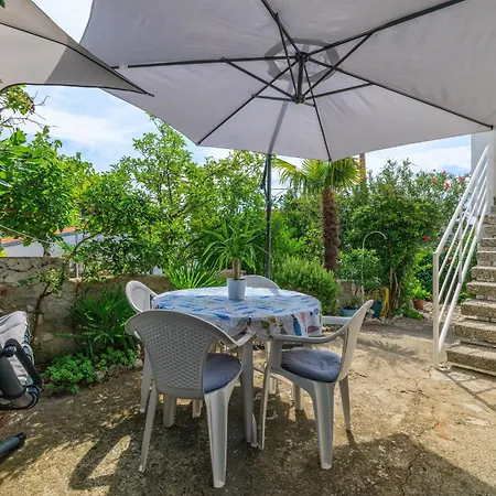 Sertic 2 Apartment *